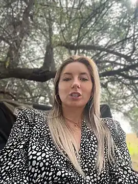 Czat XXX na żywo – Crazy-Rosa