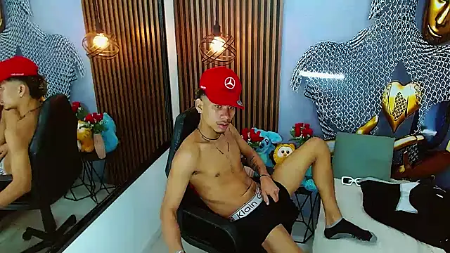 Skinny_cute_Alyer: απευθείας συνομιλία ΧΧΧ