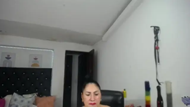 XXX chat uživo modela mature_bigboobs10