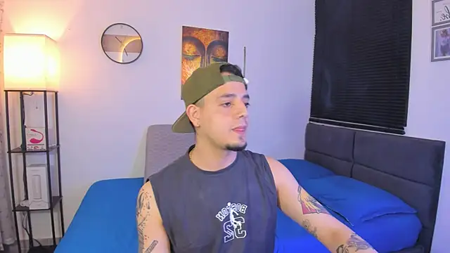 alejandro_calderon1のライブXXXチャット