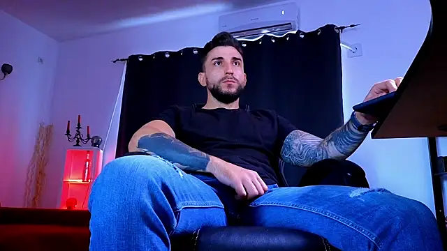 Chat XXX Live MightyAaron66