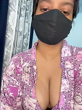 Cute_Marina Chat XXX in diretta