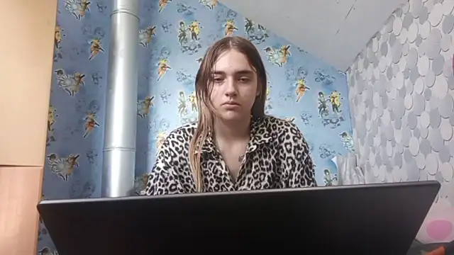 XXX chat uživo modela IraGerba