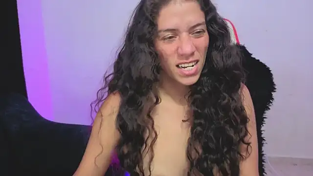 daniela_rivasthl লাইভ XXX চ্যাট