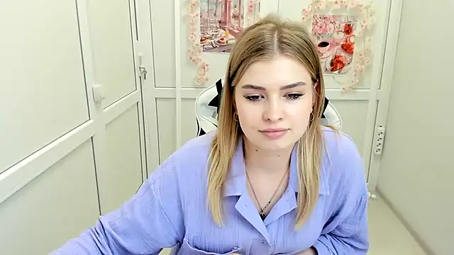 دردشة BrielleStorm الجنسية المباشرة