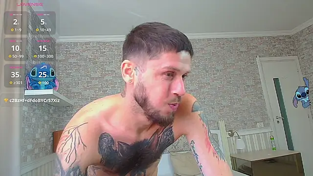 XXX chat uživo modela JonahShaw