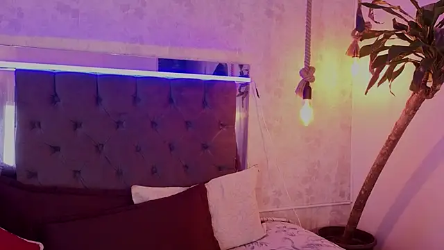 pixy_20 লাইভ XXX চ্যাট