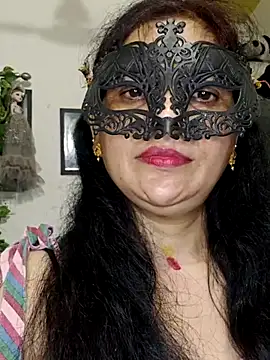 BhabhiPooja69 Adlı Modelin Canlı XXX Sohbeti