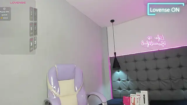 Онлайн чат XXX scarletcherry18