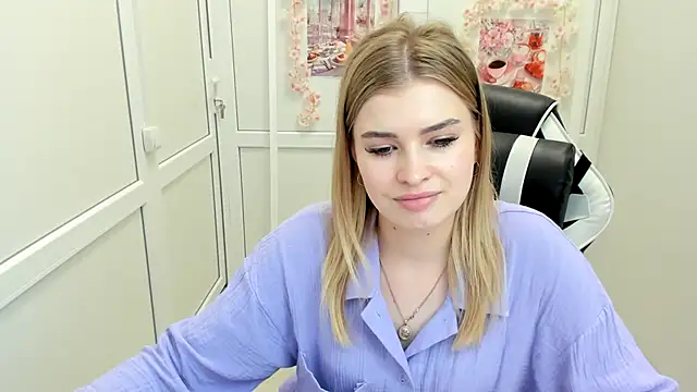 BrielleStorm Adlı Modelin Canlı XXX Sohbeti