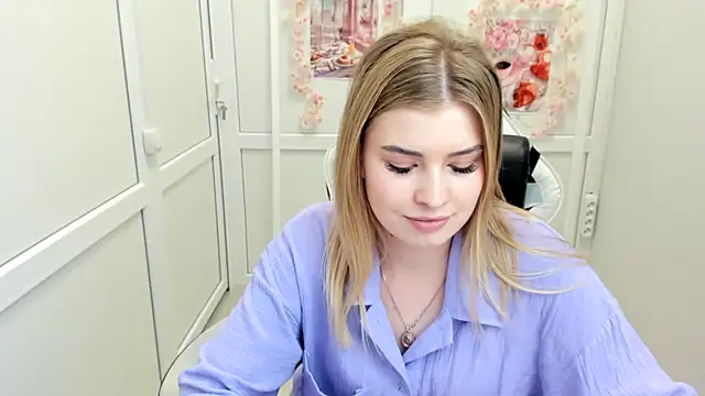 BrielleStorm's Live XXX Chat