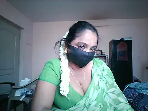 Lovely-Jeni লাইভ XXX চ্যাট