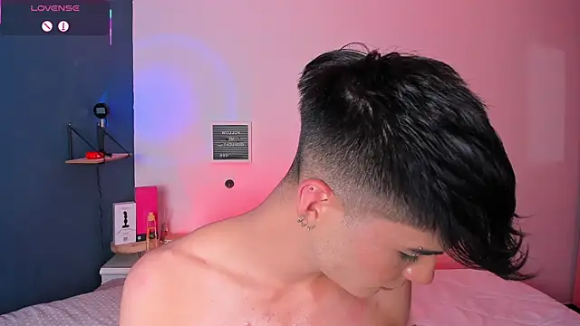 XXX chat uživo modela Dulcey-