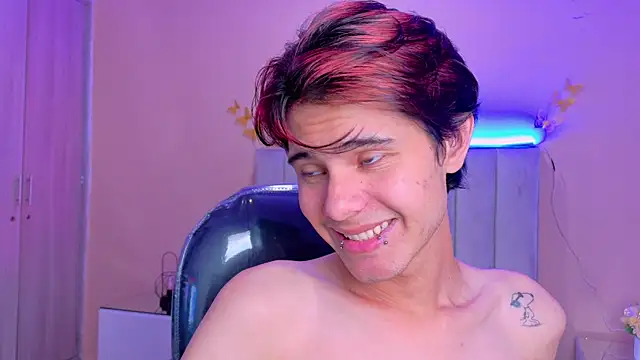 Derek_Sinn লাইভ XXX চ্যাট