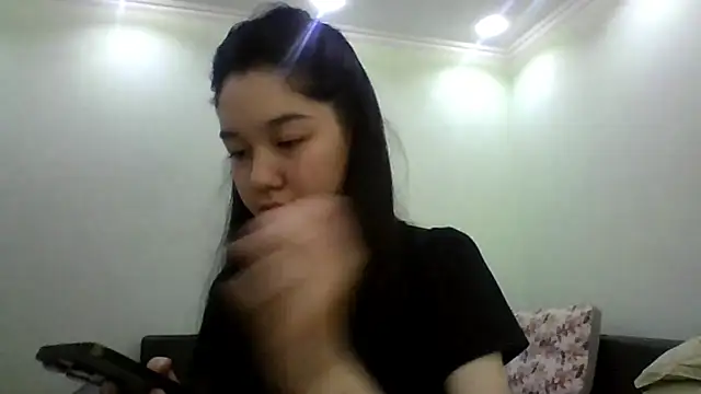 MintyMuse লাইভ XXX চ্যাট
