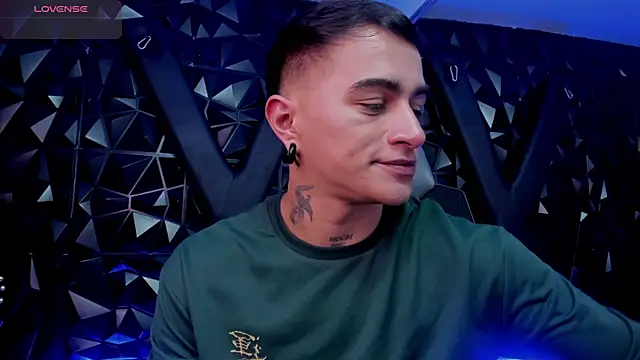 Chat +18 de LiamDeeps ao vivo