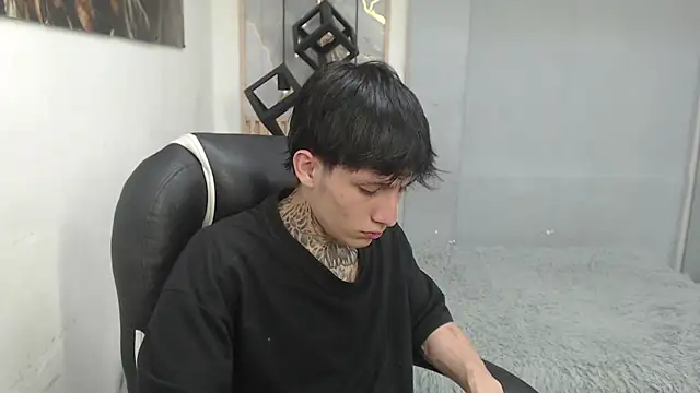 Cry_thereal live XXX chat