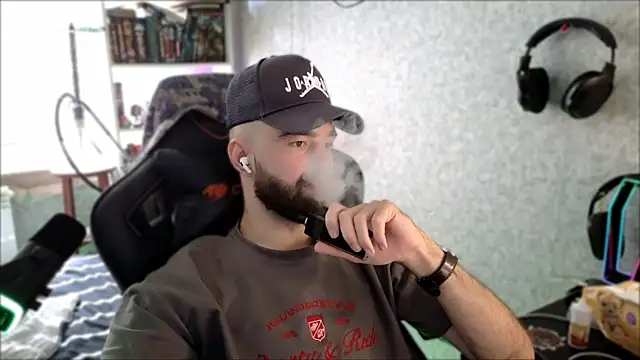 دردشة _Serious_Man الجنسية المباشرة
