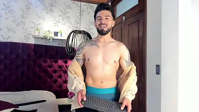 Liam_ashford Adlı Modelin Web Kamerası Şovu