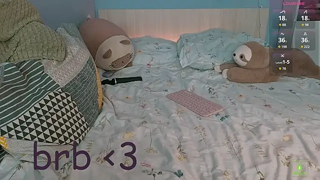 Erytheia XXX чат на живо