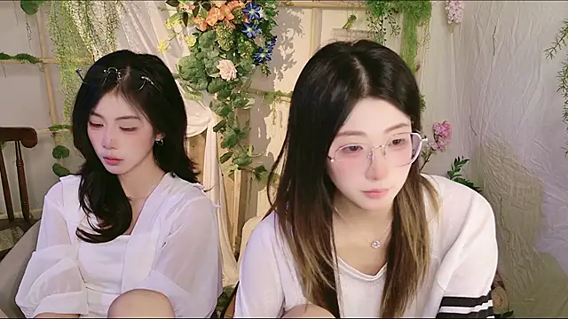 GuLuGroup XXX чат на живо