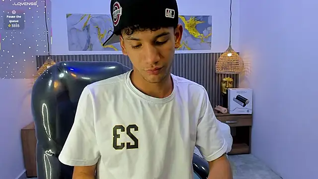 JDWhite18 Chat XXX in diretta