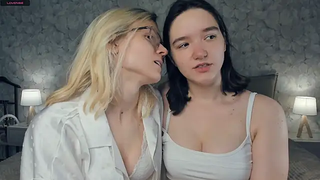 Chat XXX en directo de KarinStfleur
