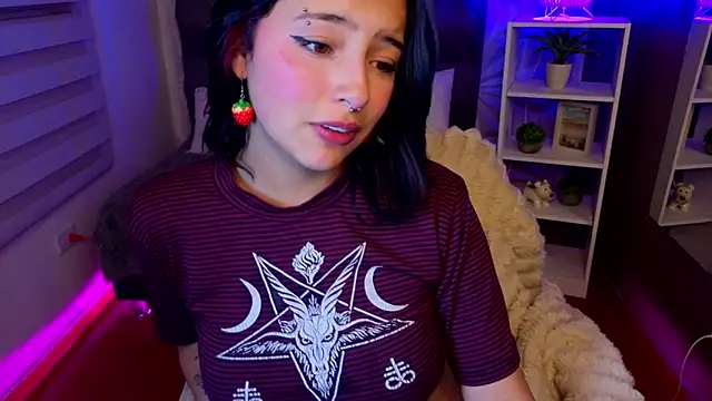 lsa_dolly_nyx Adlı Modelin Canlı XXX Sohbeti