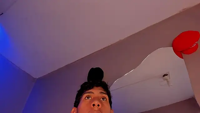 Nick_Collins18 লাইভ XXX চ্যাট