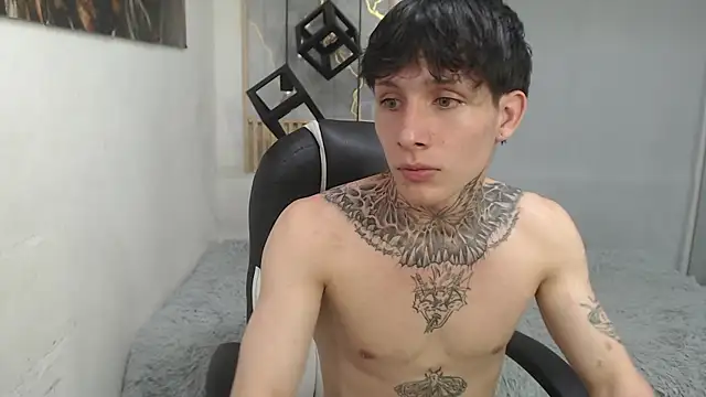 Chat XXX ao vivo de Cry_thereal