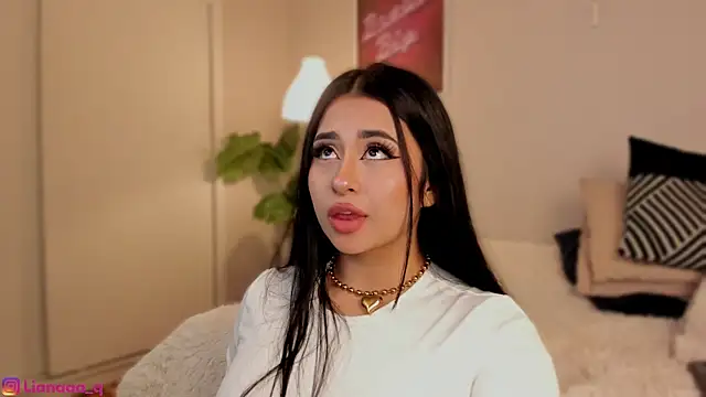 Queen_liana's Live XXX Chat