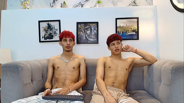 แชท XXX สดของ YOUNG_BOYS_HELL