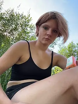 NinaParri's Live XXX Chat