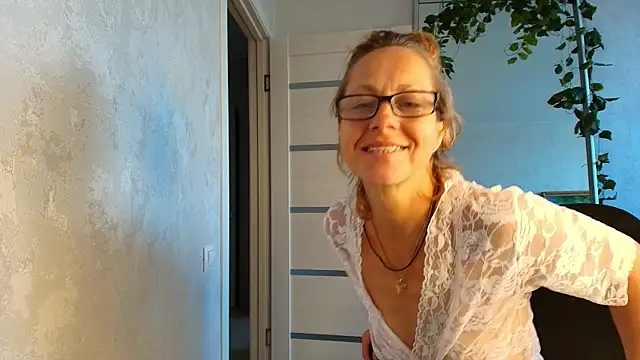 دردشة LioraWeiss الجنسية المباشرة