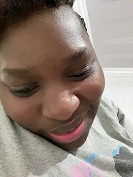 Chat XXX en directo de Blackpinkylips2025