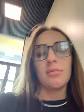 leonmessi3 Adlı Modelin Canlı XXX Sohbeti
