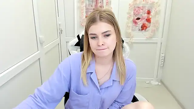 BrielleStorm Chat XXX in diretta