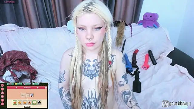 HelenGoat Chat XXX in diretta
