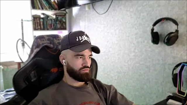 Онлайн чат XXX _Serious_Man