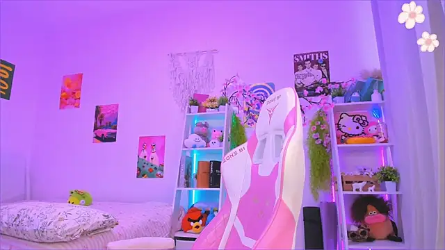XXX chat uživo modela Mia_WaterFall