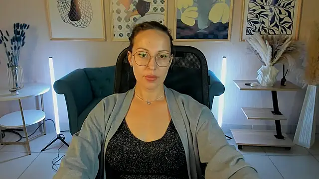 Charlotte_Hudson's Live XXX Chat