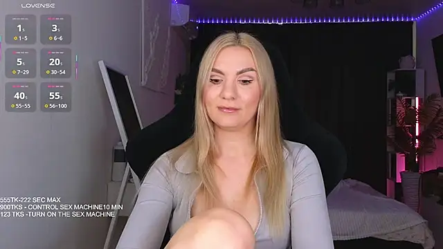 Maria_Shy: онлайн-секс-чат