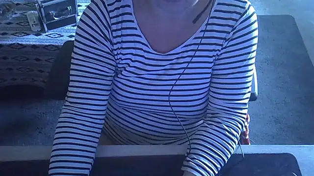 Silvia2277's Live XXX Chat