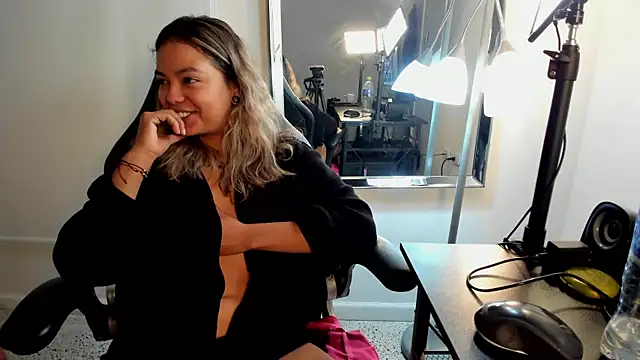 dulce_lyraa1n Live XXX chat