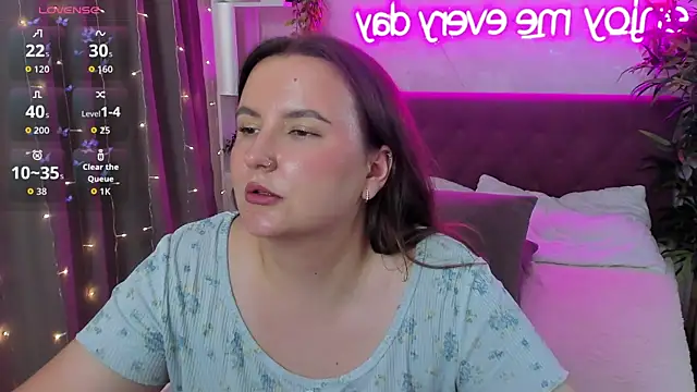 دردشة FeralPeach الجنسية المباشرة