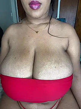 Chat XXX en directo de NwtyNatty