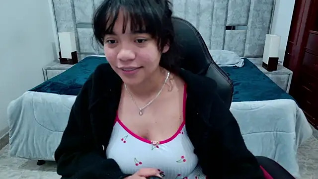 laureentt_ Chat XXX in diretta