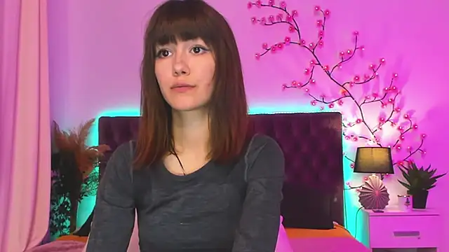 MilanaHotts লাইভ XXX চ্যাট