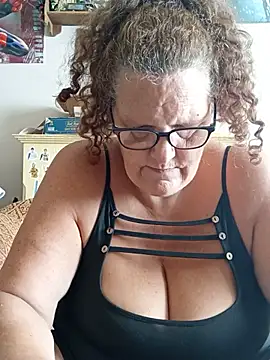 MissQueenBeex: απευθείας συνομιλία ΧΧΧ