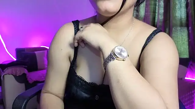 Chat +18 de BABY_RANI_ ao vivo